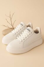 ونس 210309 BERSHKA سفید